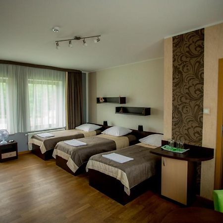 Restauracja Sonata Bed and Breakfast Zwierzyniec Εξωτερικό φωτογραφία