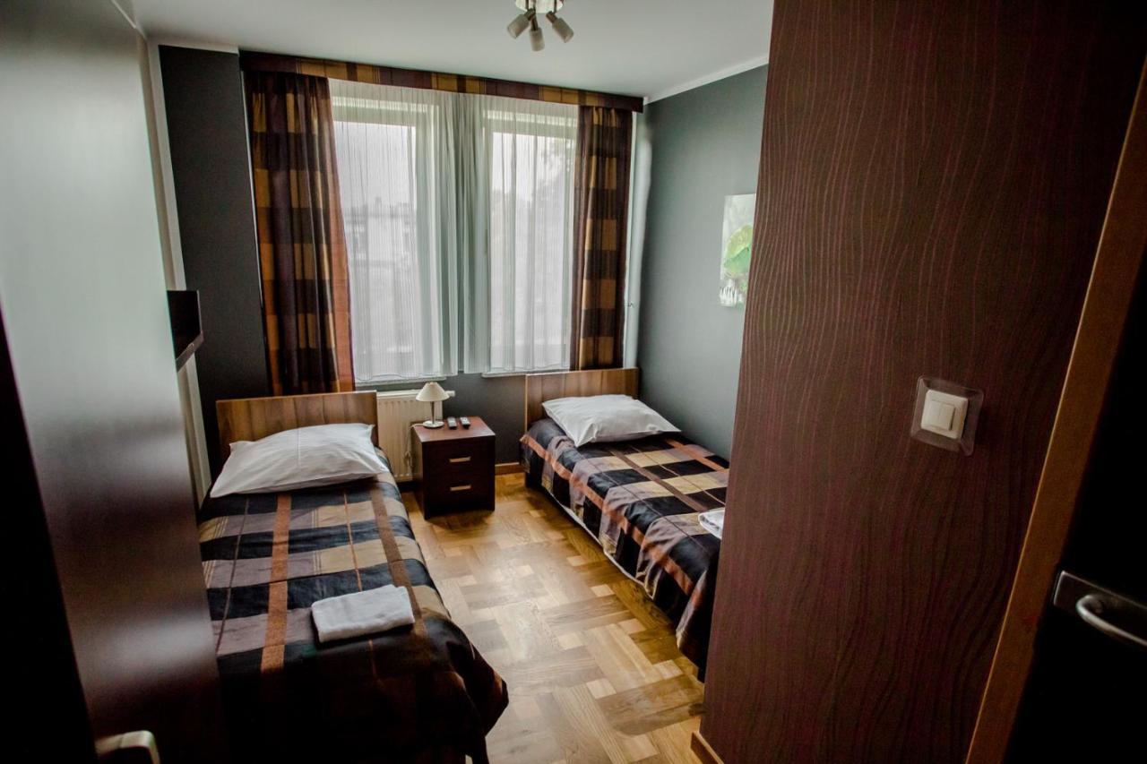 Restauracja Sonata Bed and Breakfast Zwierzyniec Εξωτερικό φωτογραφία