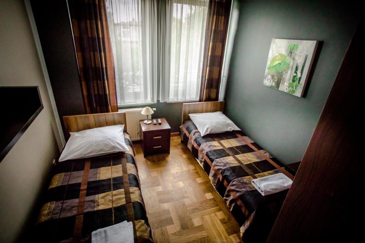 Restauracja Sonata Bed and Breakfast Zwierzyniec Εξωτερικό φωτογραφία